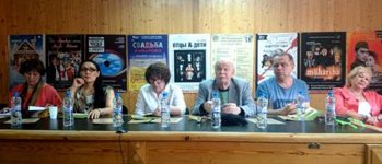 Ударный месяц азербайджанского театра (ФОТО)