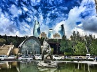 Звезда сериала "Мажор" Павел Прилучный посетил Баку (ФОТО)