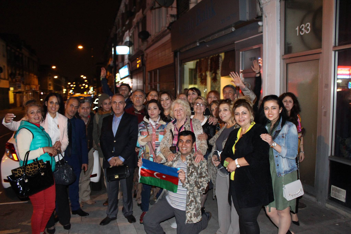 Ударный месяц азербайджанского театра (ФОТО)