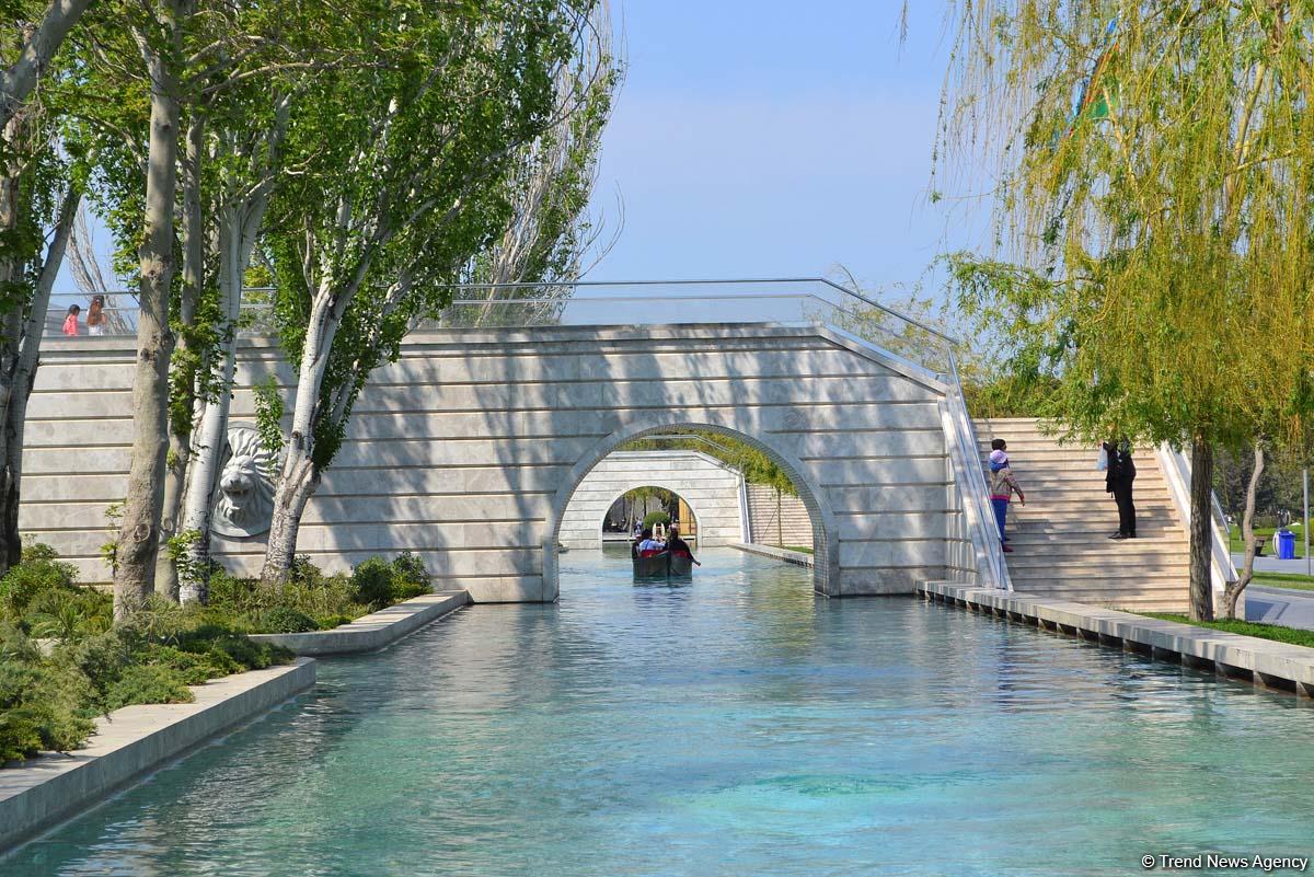 Уникальное путешествие по Бакинскому бульвару для гостей "Формулы-1" (ФОТОРЕПОРТАЖ)