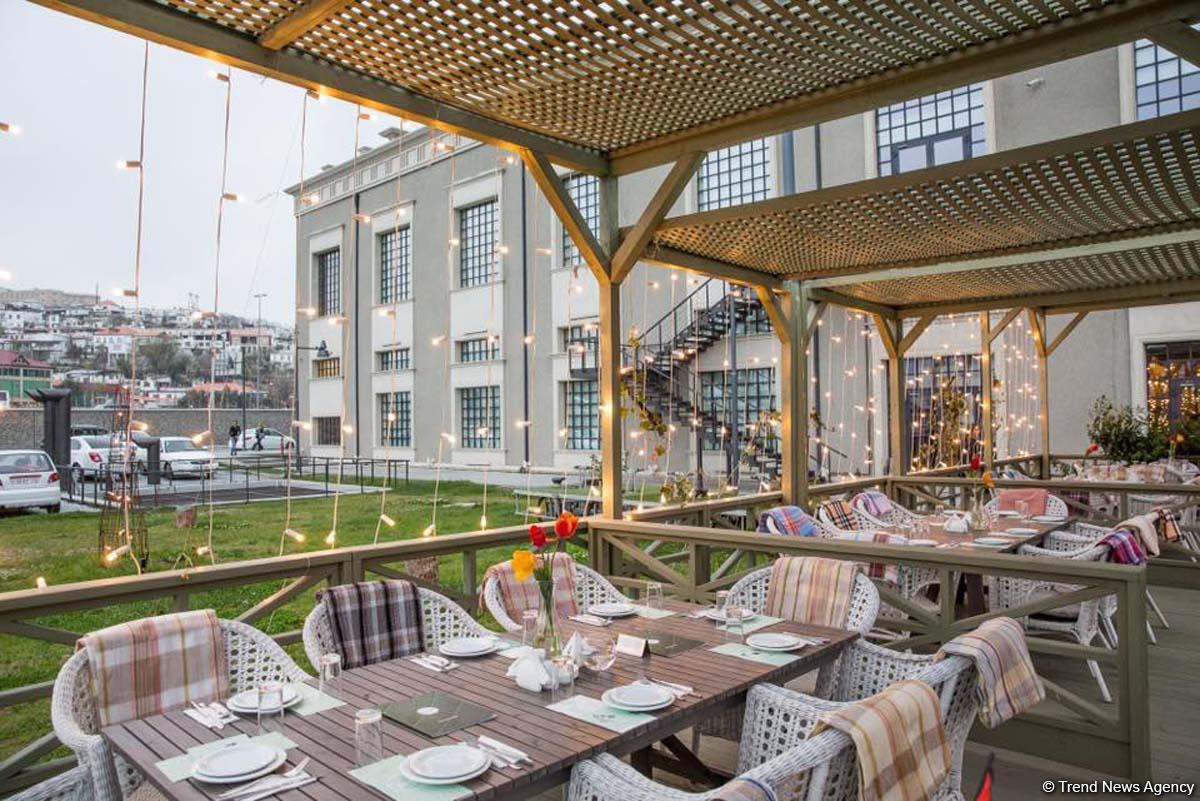 Уникальное путешествие по Бакинскому бульвару для гостей "Формулы-1" (ФОТОРЕПОРТАЖ)