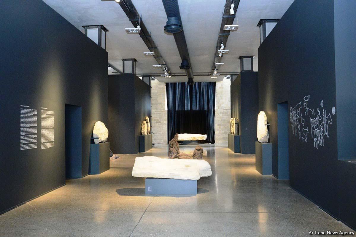 Уникальное путешествие по Бакинскому бульвару для гостей "Формулы-1" (ФОТОРЕПОРТАЖ)