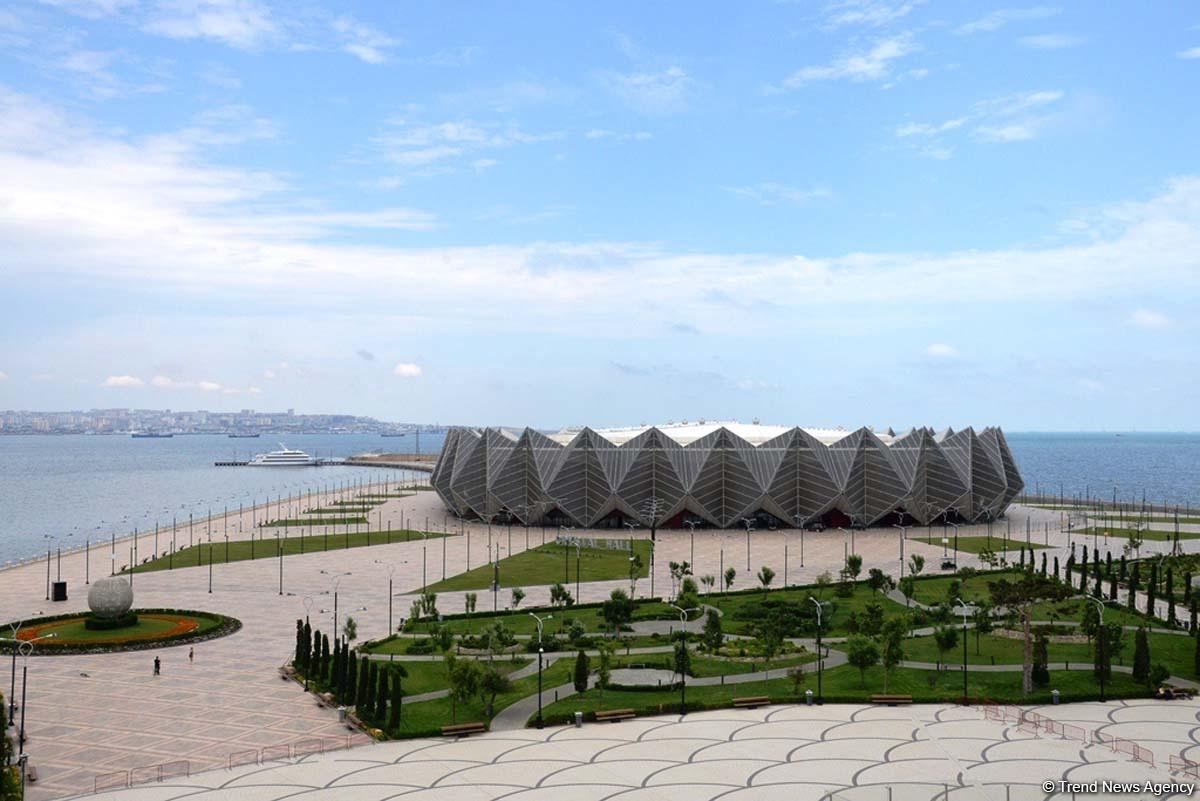 Уникальное путешествие по Бакинскому бульвару для гостей "Формулы-1" (ФОТОРЕПОРТАЖ)