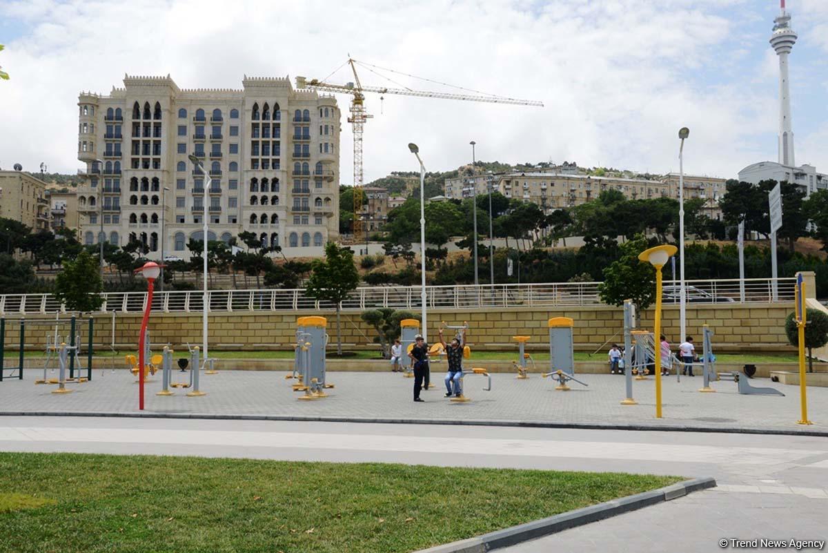 Уникальное путешествие по Бакинскому бульвару для гостей "Формулы-1" (ФОТОРЕПОРТАЖ)