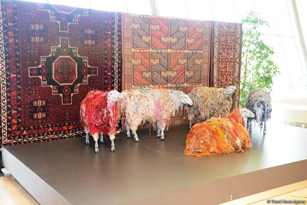 Уникальное путешествие по Бакинскому бульвару для гостей "Формулы-1" (ФОТОРЕПОРТАЖ)