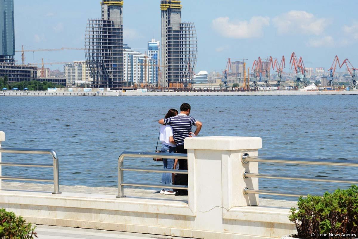 Уникальное путешествие по Бакинскому бульвару для гостей "Формулы-1" (ФОТОРЕПОРТАЖ)