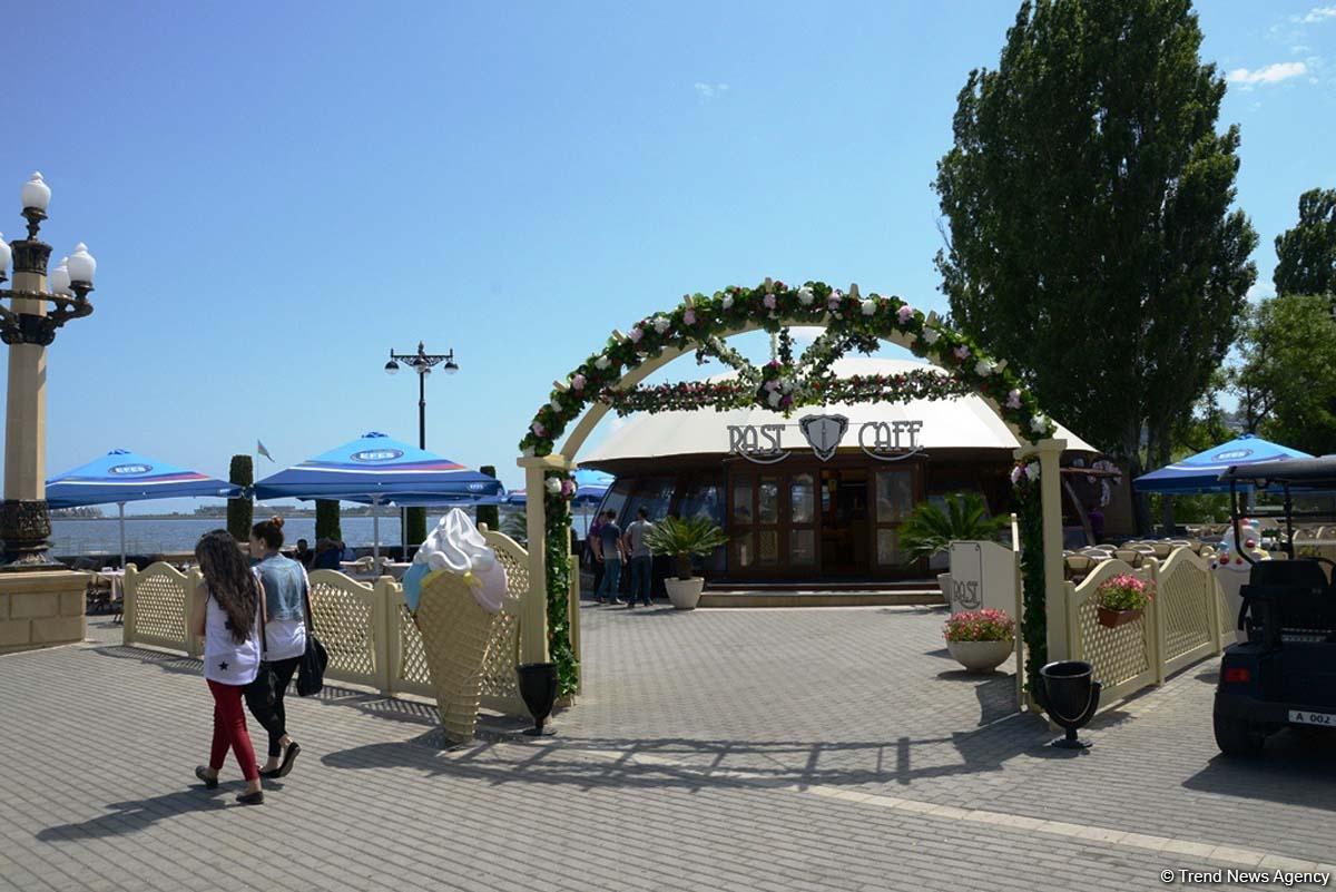 Уникальное путешествие по Бакинскому бульвару для гостей "Формулы-1" (ФОТОРЕПОРТАЖ)