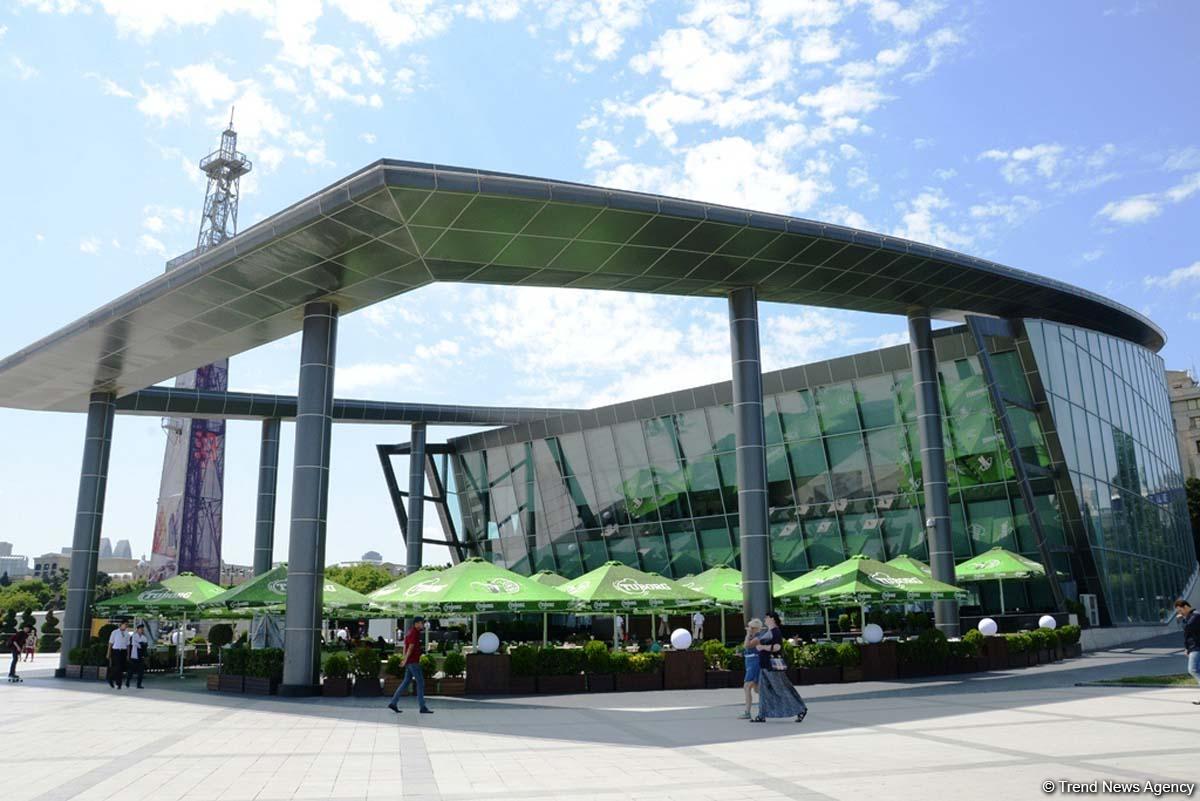 Уникальное путешествие по Бакинскому бульвару для гостей "Формулы-1" (ФОТОРЕПОРТАЖ)