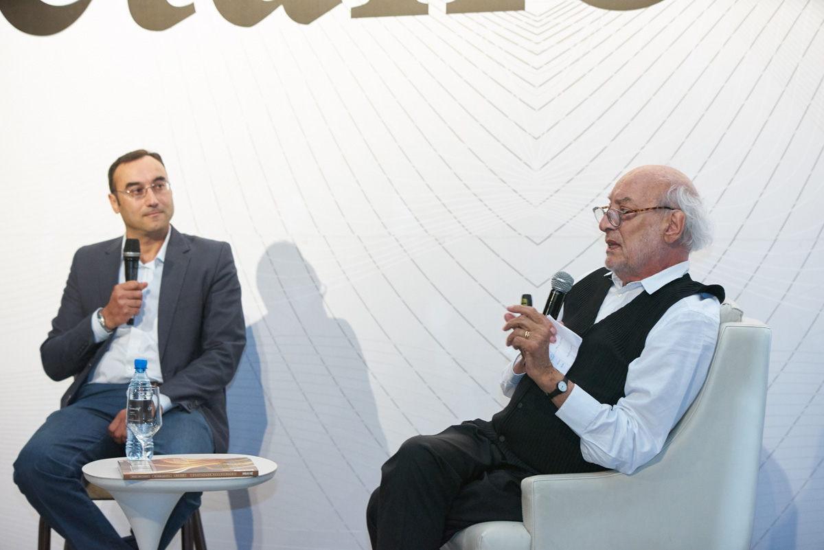 Всемирно известный дизайнер Гаэтано Пеше раскрыл бакинцам секреты успеха (ФОТО)