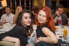 Открытие летнего сезона в Баку – окруженный Огненными Башнями с видом на Каспий (ФОТО)