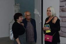 YARAT представляет две выставки - "300 слов на сопротивление" и "Мелкая ложь" (ФОТО)