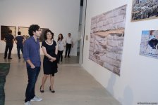 YARAT представляет две выставки - "300 слов на сопротивление" и "Мелкая ложь" (ФОТО)