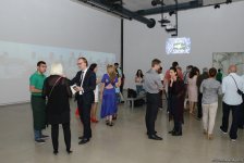 YARAT представляет две выставки - "300 слов на сопротивление" и "Мелкая ложь" (ФОТО)