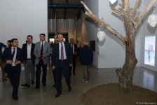 YARAT представляет две выставки - "300 слов на сопротивление" и "Мелкая ложь" (ФОТО)