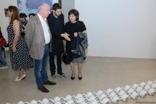 YARAT представляет две выставки - "300 слов на сопротивление" и "Мелкая ложь" (ФОТО)