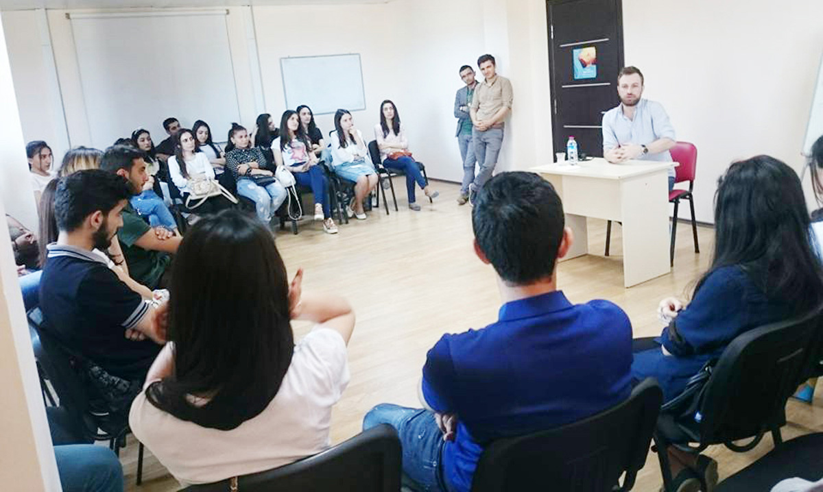 Усния Магеррамова и Мурад Ариф стали лицами  грандиозного IB Gənclər Festivalı (ФОТО)