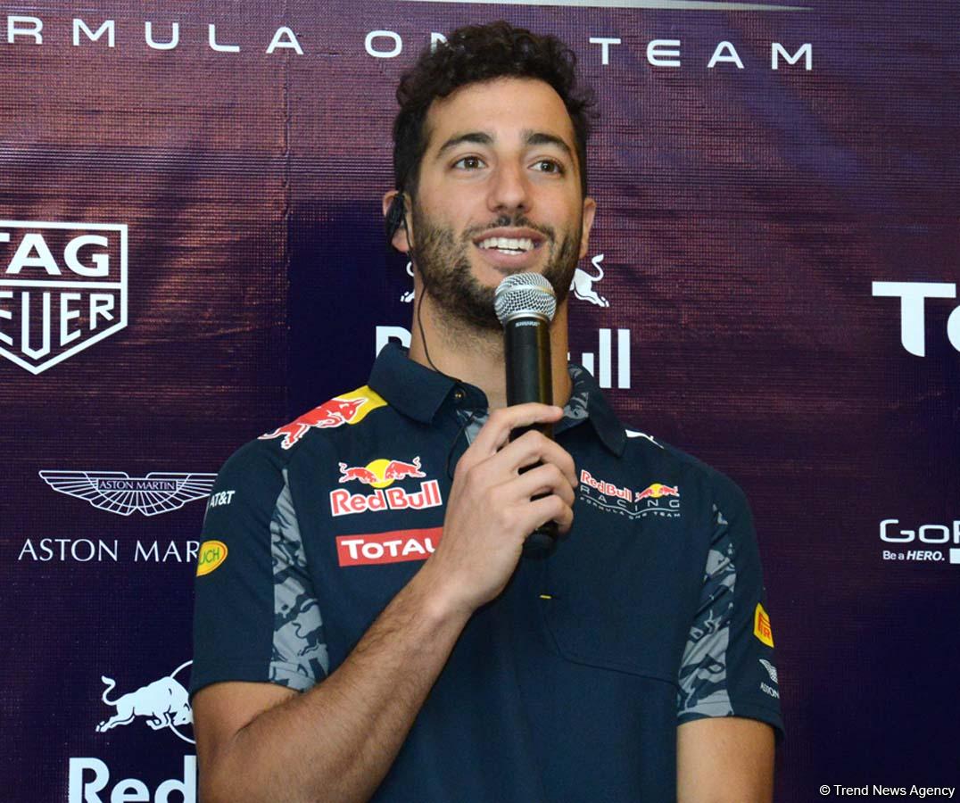 На трассе в Баку можно будет разогнаться до 350 км/ч - пилот Red Bull