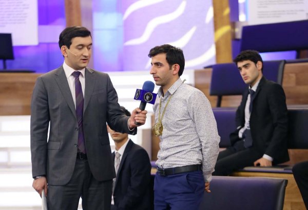 Американская литература  XIX века  в Шамкире (ФОТО)