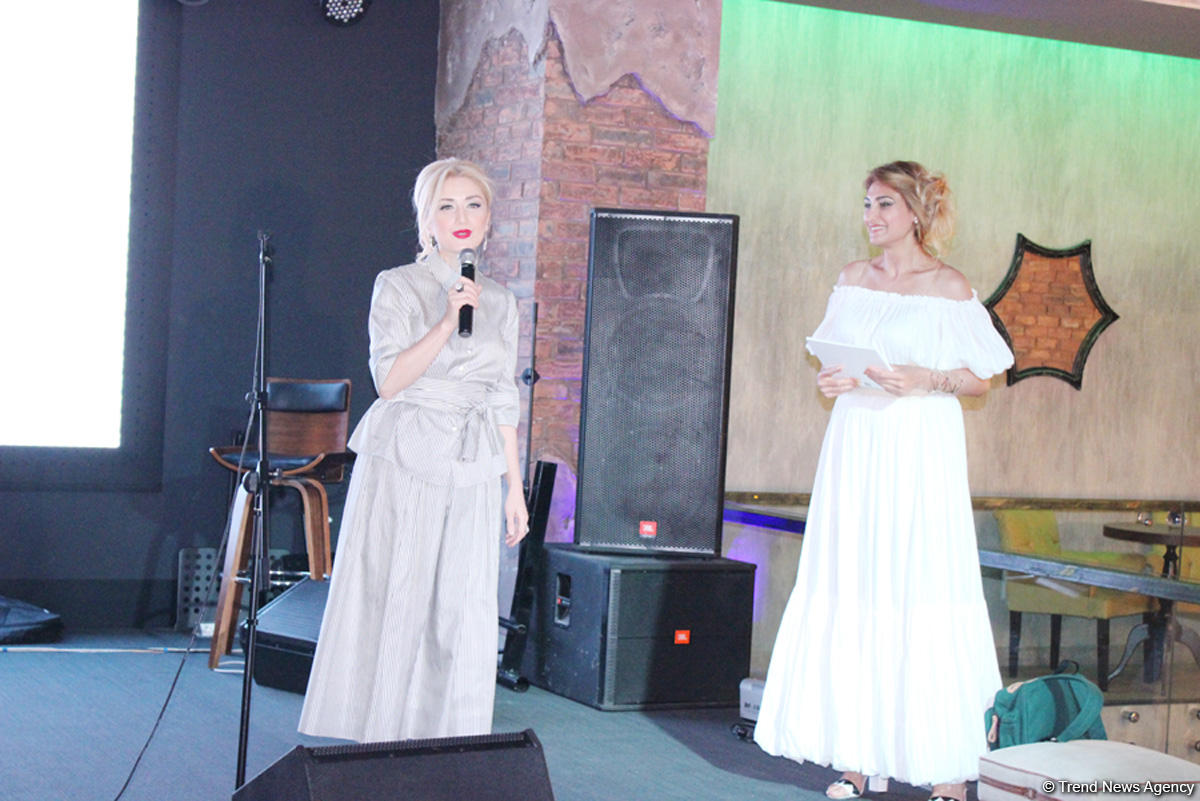 Торжественная презентация проекта Гюльнары Халиловой по пропаганде национальной одежды в Европе (ФОТО)