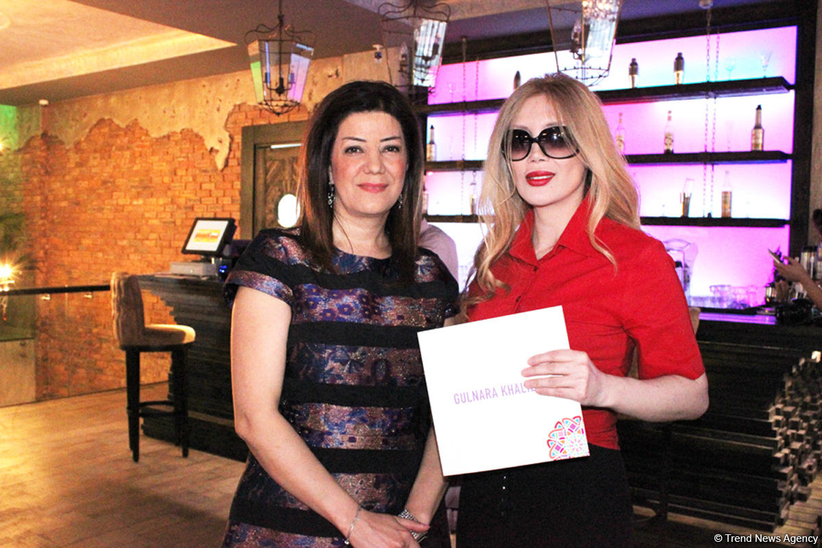 Торжественная презентация проекта Гюльнары Халиловой по пропаганде национальной одежды в Европе (ФОТО)