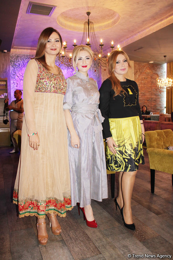 Торжественная презентация проекта Гюльнары Халиловой по пропаганде национальной одежды в Европе (ФОТО)