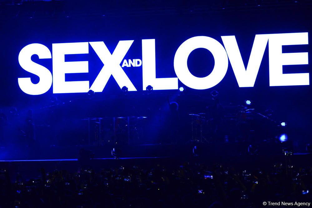 В Баку состоялся концерт Энрике Иглесиаса (ФОТО)