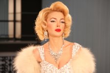 Наина Ибрагимова - мастер перевоплощения, или Награда за фотопроекты (ФОТО)