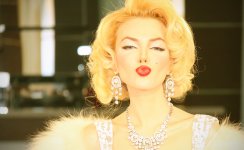 Наина Ибрагимова - мастер перевоплощения, или Награда за фотопроекты (ФОТО)