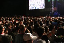 Фаррелл Уильямс совершил прогулку по Приморскому бульвару в Баку (ФОТО)