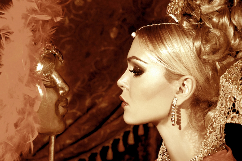 Наина Ибрагимова - мастер перевоплощения, или Награда за фотопроекты (ФОТО)