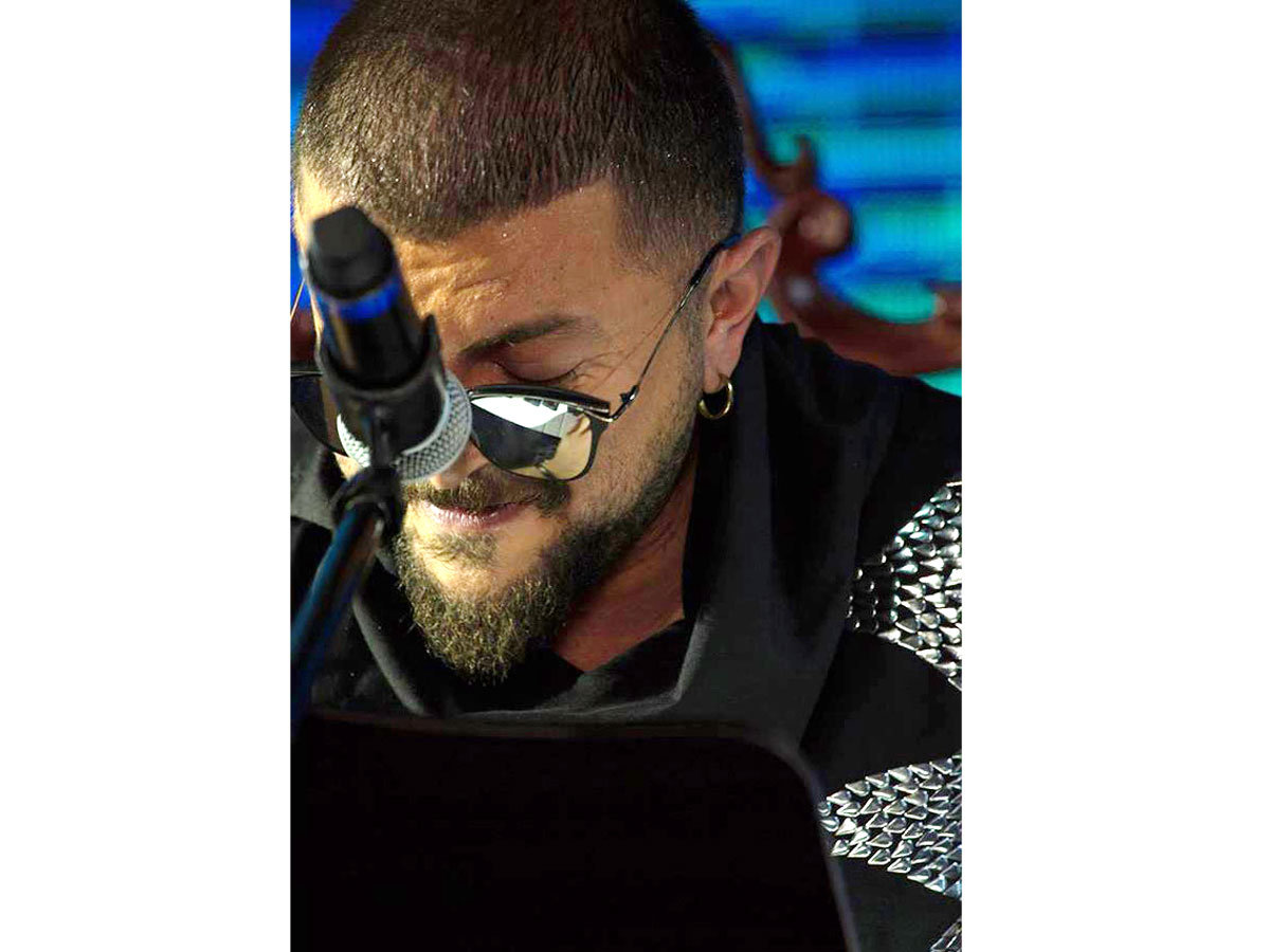 Айгюн Кязымова открыла летний сезон феерическим шоу (ФОТО)