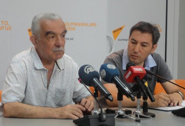 Зия Шихлинский презентовал "Хронику нелегких дней"