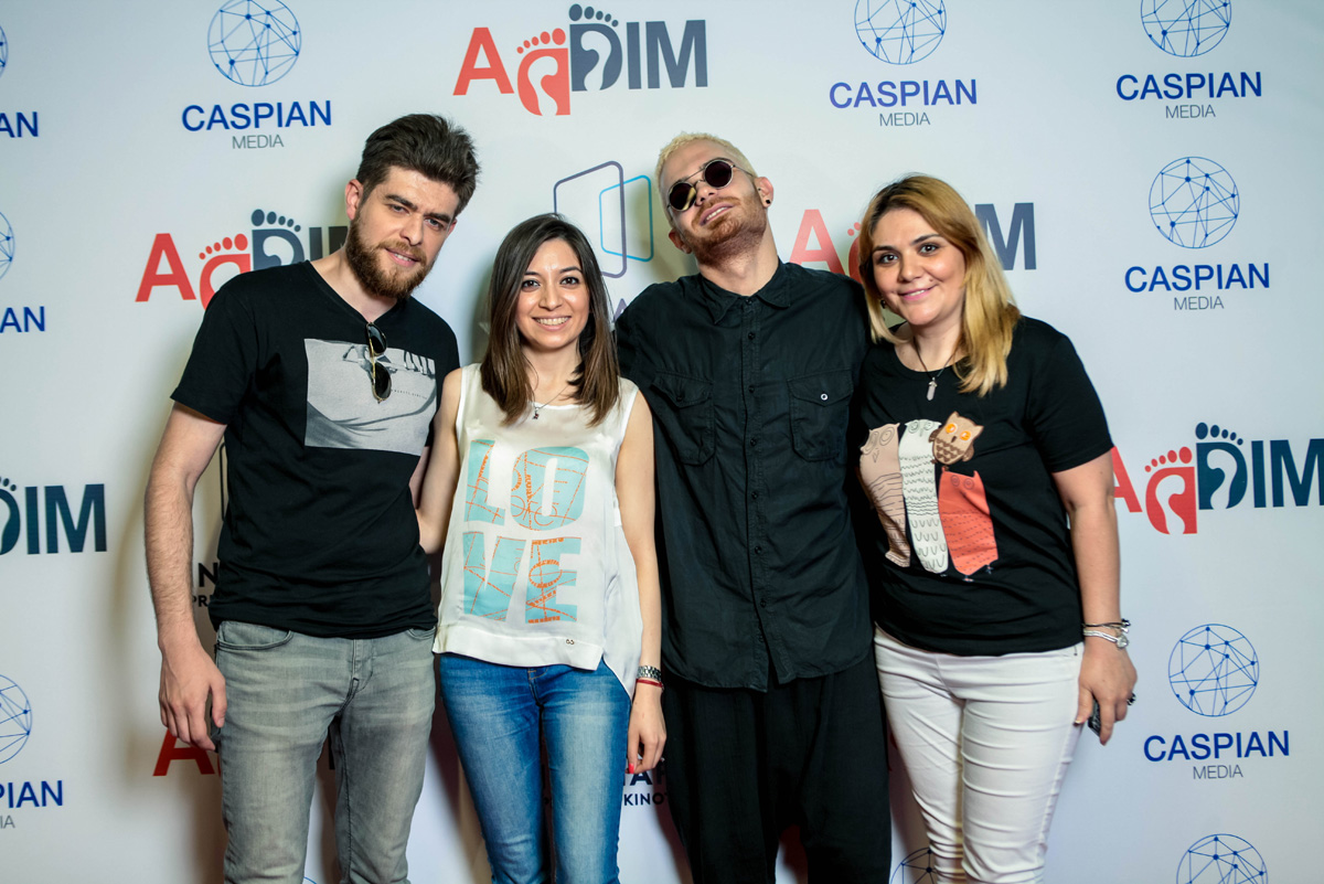 "Славные парни": Эльнур Гусейнов вернулся в Баку  (ФОТО)