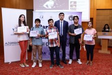 В Азербайджане определились самые сильные юные знатоки (ФОТО)