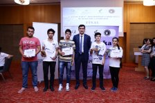 В Азербайджане определились самые сильные юные знатоки (ФОТО)