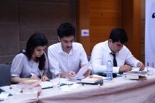 В Азербайджане определились самые сильные юные знатоки (ФОТО)