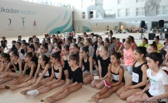 В Баку прошла встреча юных гимнастов с олимпийскими чемпионками (ФОТО)