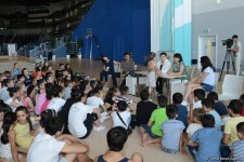 В Баку прошла встреча юных гимнастов с олимпийскими чемпионками (ФОТО)