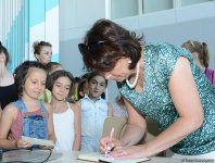 В Баку прошла встреча юных гимнастов с олимпийскими чемпионками (ФОТО)