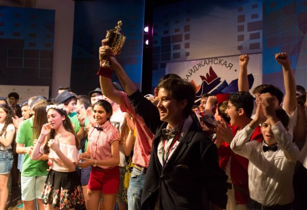 В Баку определились победители Юниор-лиги КВН (ФОТО)