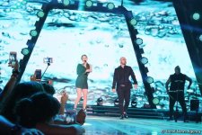 Российские СМИ высоко оценили Международный фестиваль "Жара" в Баку (ФОТО)