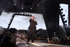 Российские СМИ высоко оценили Международный фестиваль "Жара" в Баку (ФОТО)