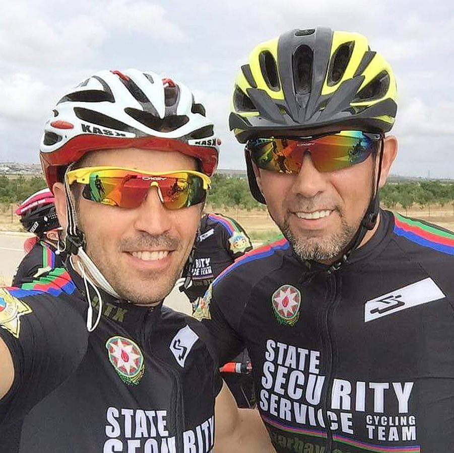 Азербайджанский певец занялся профессиональным велоспортом (ФОТО)