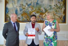 Азербайджанский режиссер удостоен сертификата ООН (ФОТО)