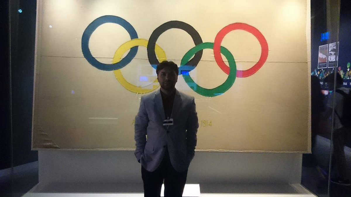 Азербайджанский режиссер удостоен сертификата ООН (ФОТО)