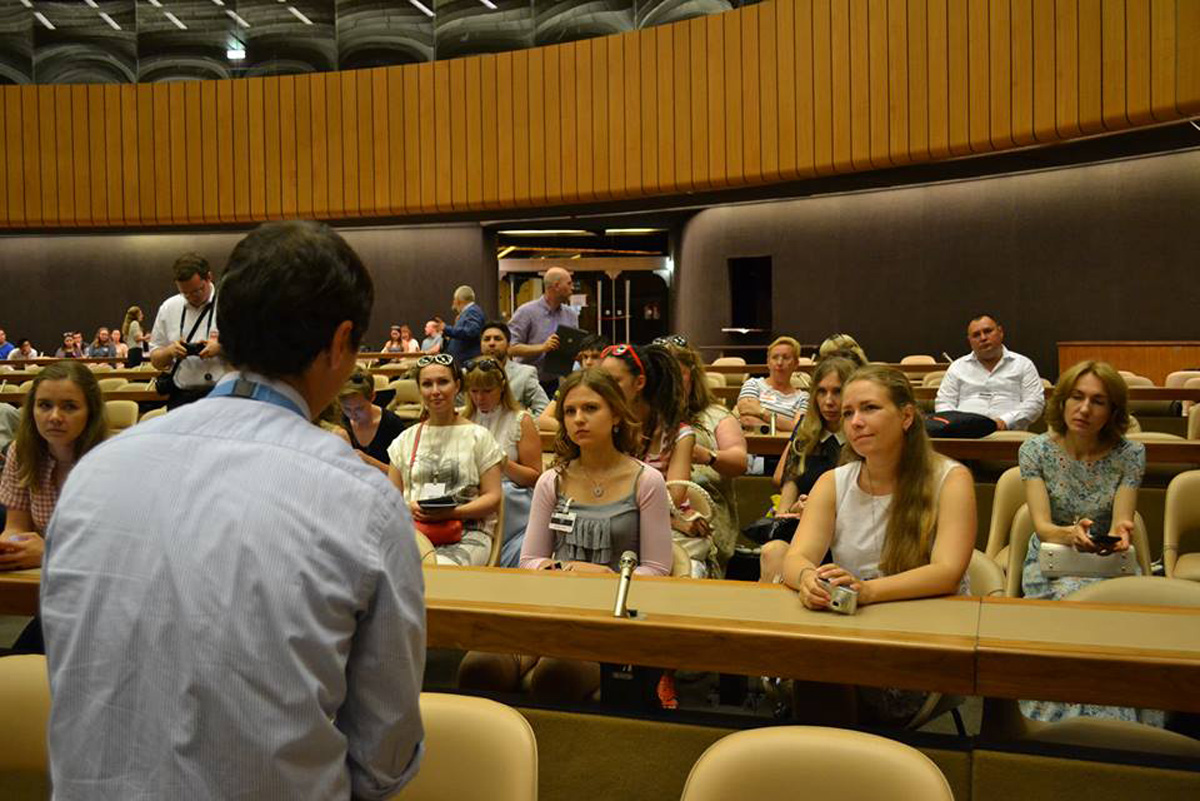 Азербайджанский режиссер удостоен сертификата ООН (ФОТО)