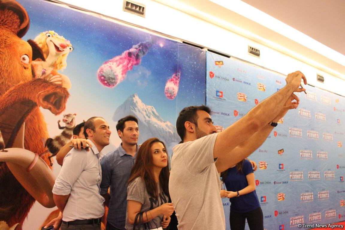 Как Азербайджан опередил США на 9 дней: "Ледниковый период: Столкновение неизбежно" (ФОТО)