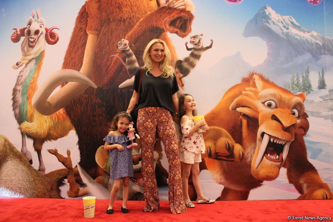 Как Азербайджан опередил США на 9 дней: "Ледниковый период: Столкновение неизбежно" (ФОТО)