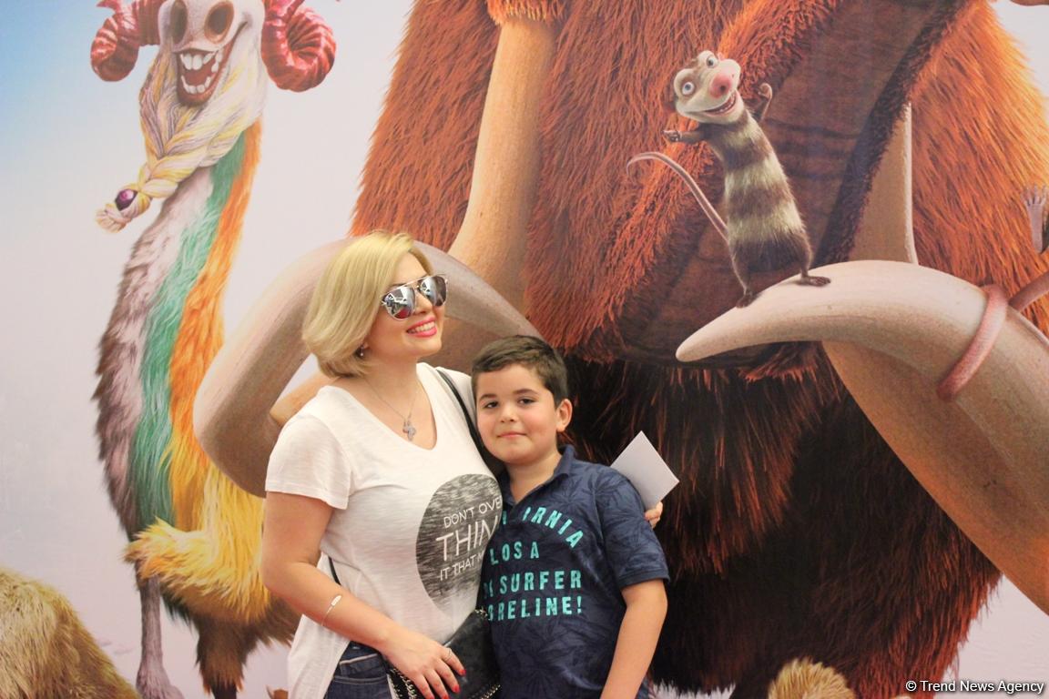 Как Азербайджан опередил США на 9 дней: "Ледниковый период: Столкновение неизбежно" (ФОТО)