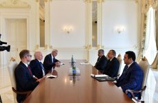 Президент Азербайджана принял делегацию Швейцарии